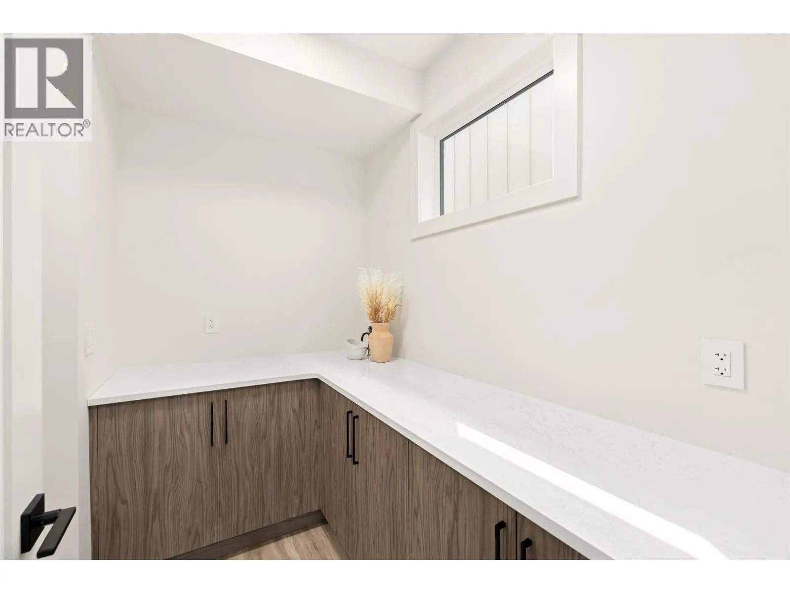 912 Bull Crescent. Kelowna, British Columbia