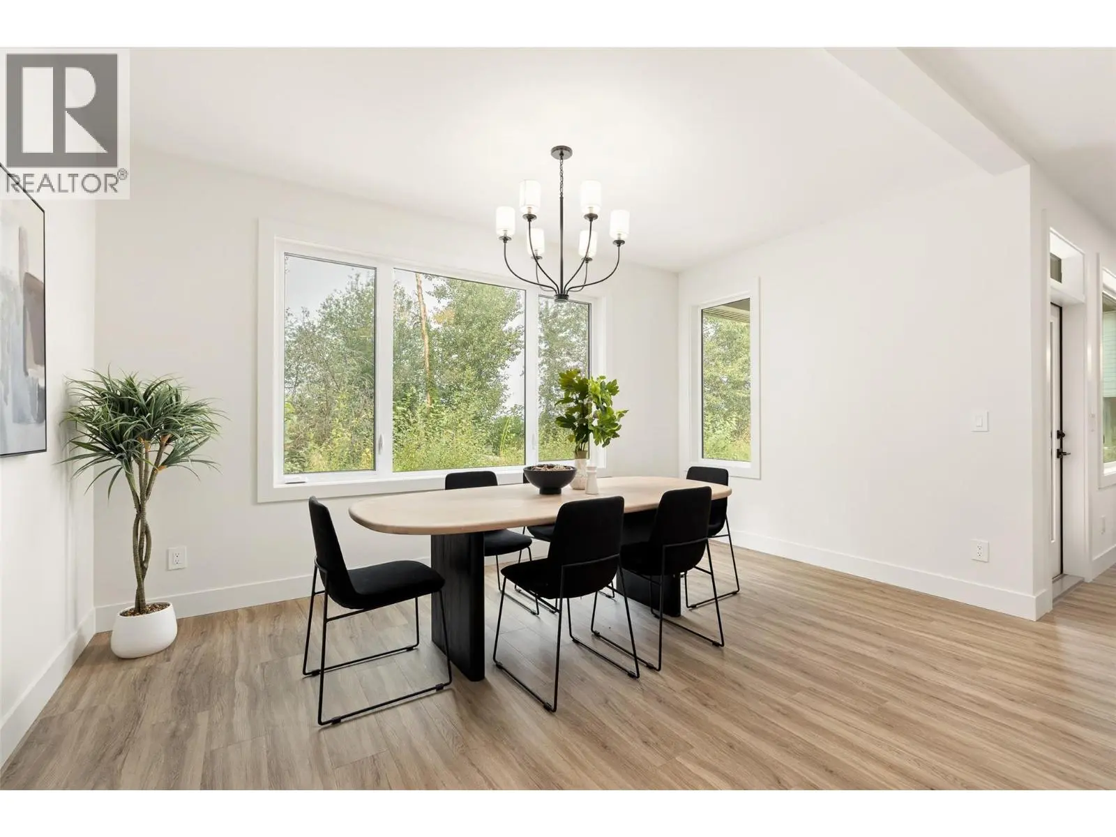 912 Bull Crescent. Kelowna, British Columbia