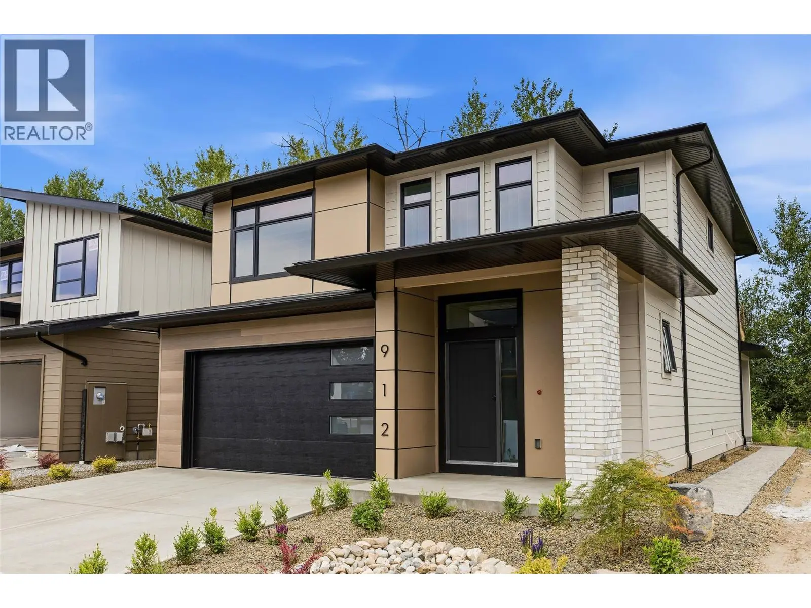 912 Bull Crescent. Kelowna, British Columbia