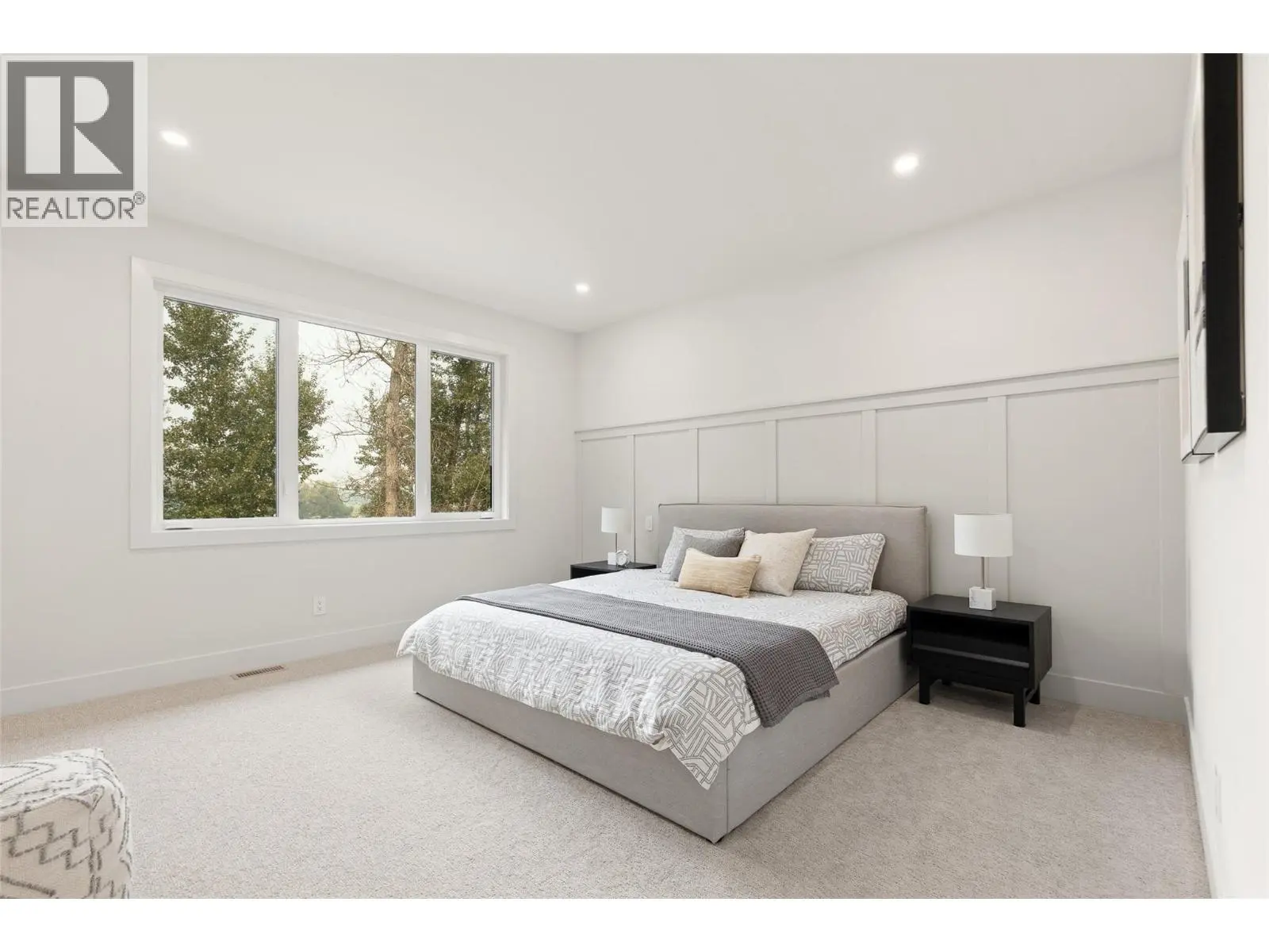 912 Bull Crescent. Kelowna, British Columbia