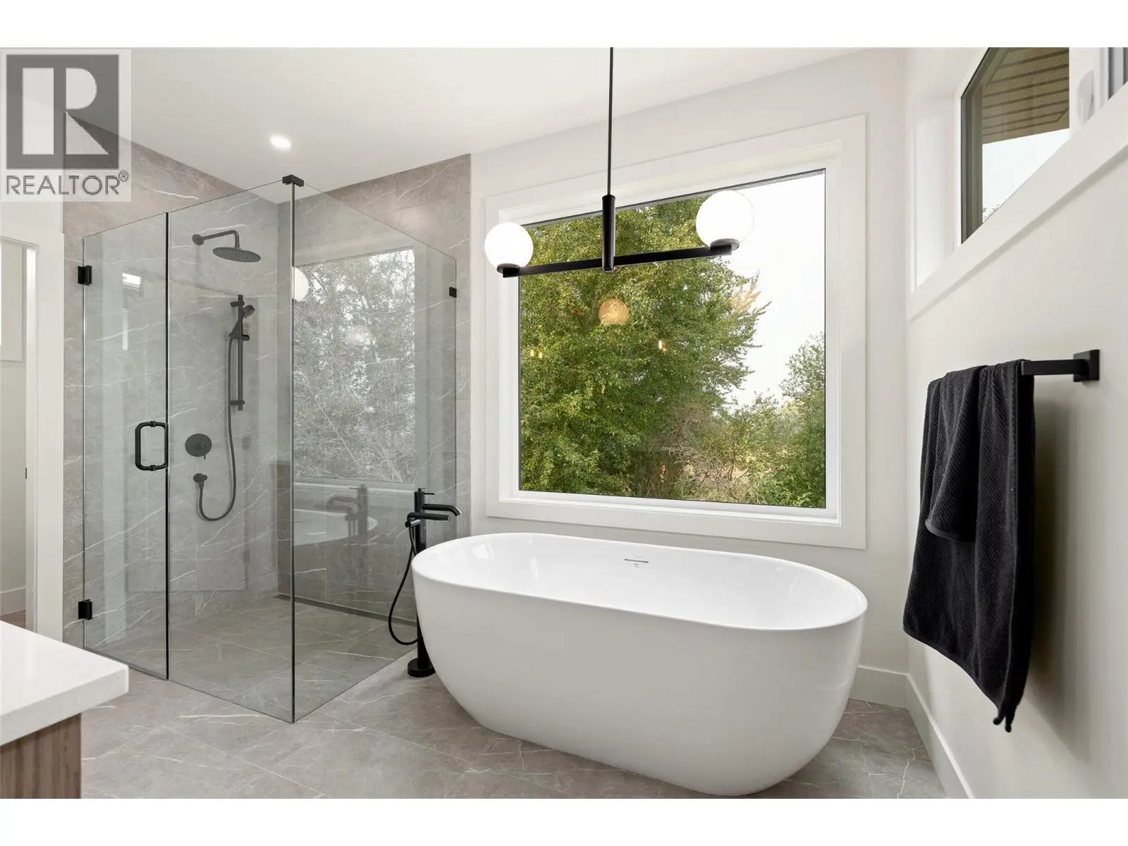 912 Bull Crescent. Kelowna, British Columbia