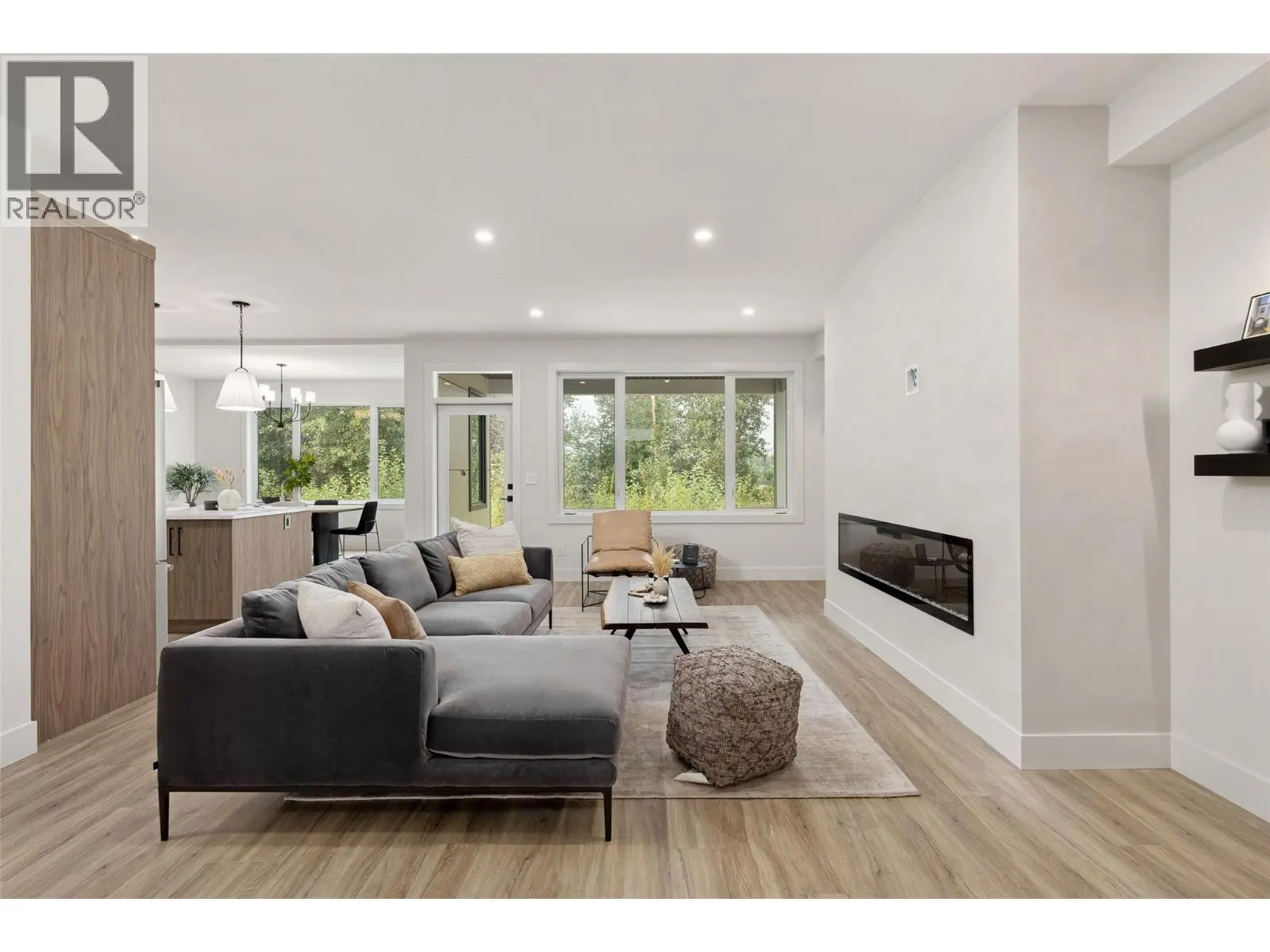912 Bull Crescent. Kelowna, British Columbia
