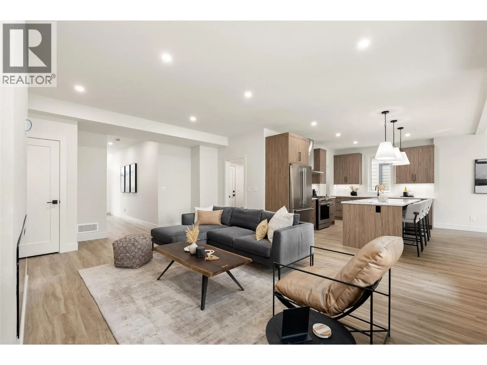 912 Bull Crescent. Kelowna, British Columbia