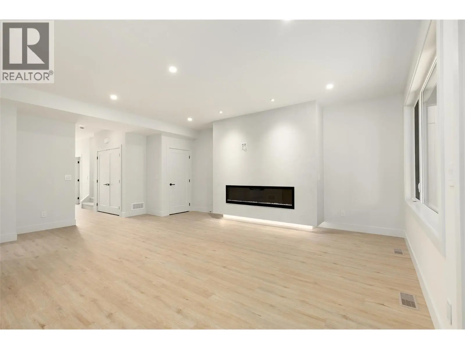 908 Bull Crescent. Kelowna, British Columbia