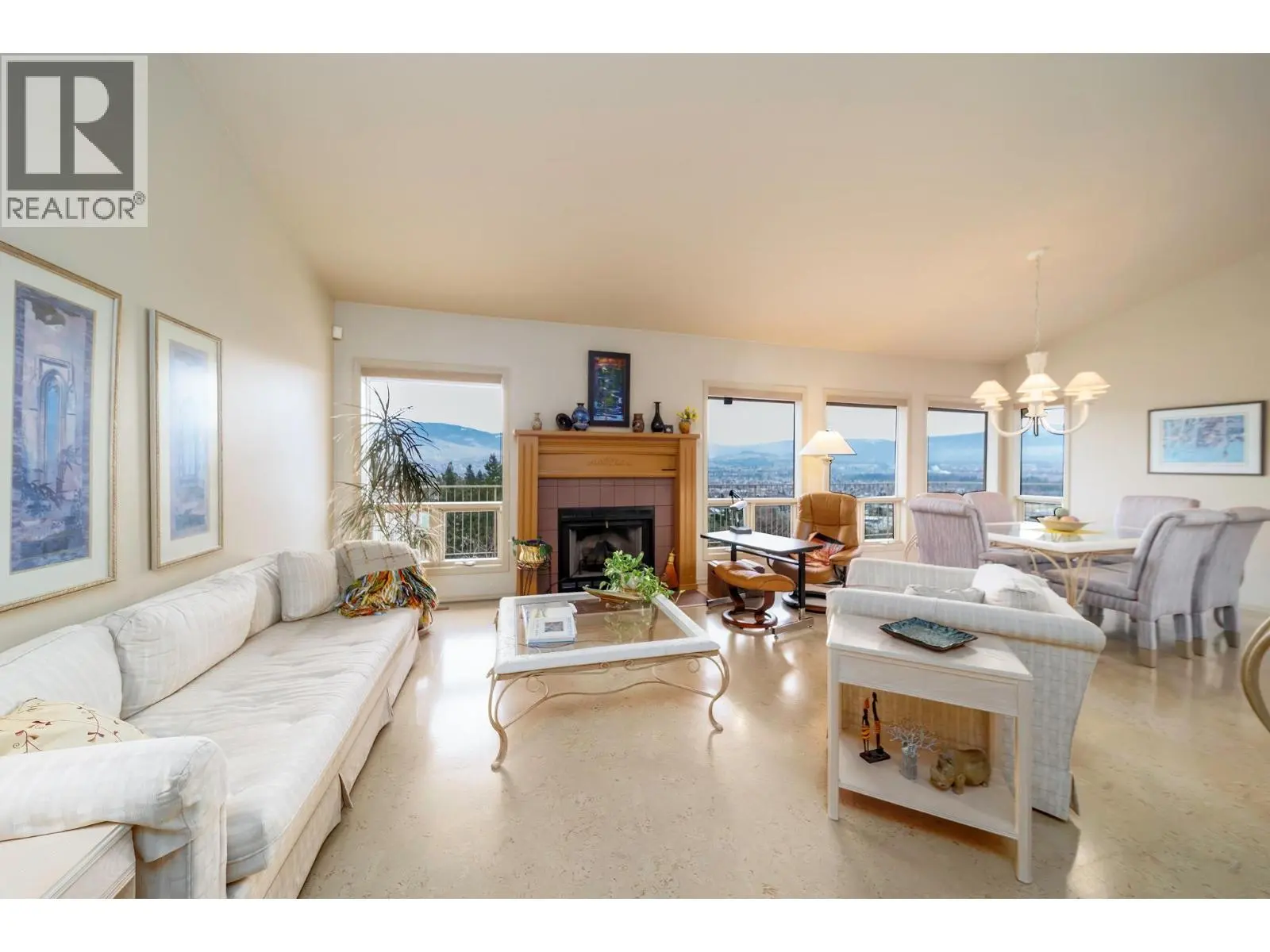 933 Purcell Drive. Kelowna, British Columbia