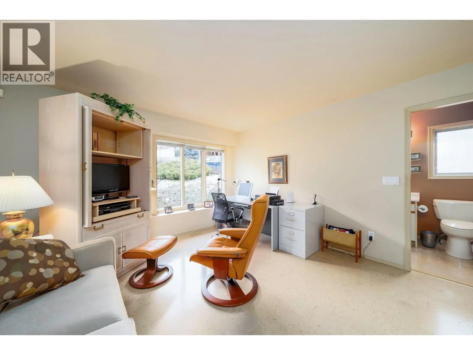 933 Purcell Drive. Kelowna, British Columbia