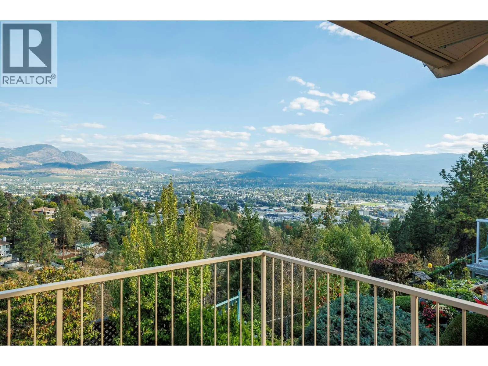 933 Purcell Drive. Kelowna, British Columbia