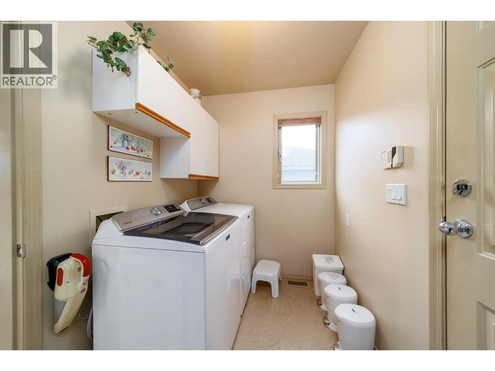 933 Purcell Drive. Kelowna, British Columbia