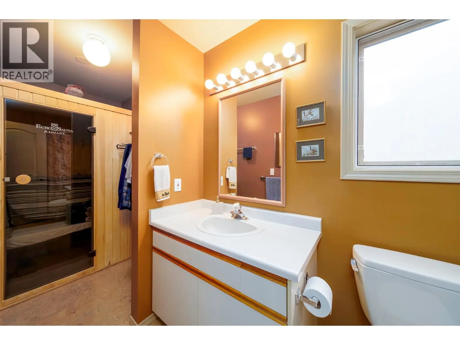 933 Purcell Drive. Kelowna, British Columbia