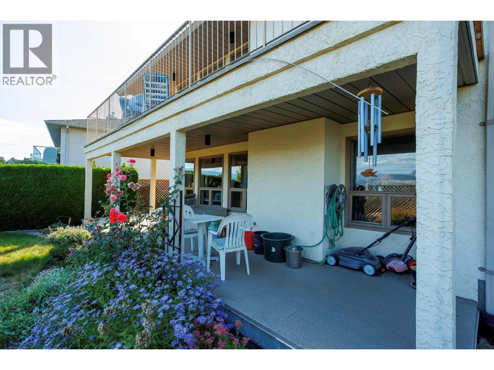 933 Purcell Drive. Kelowna, British Columbia