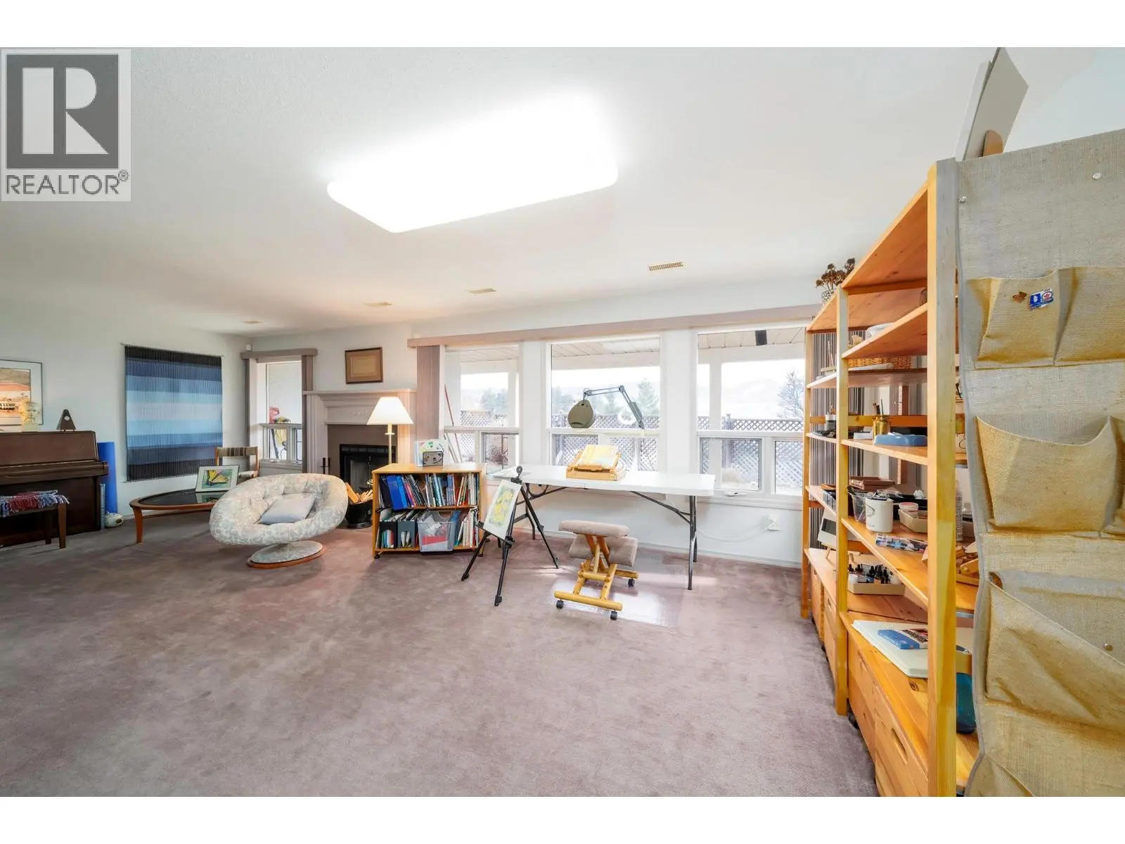 933 Purcell Drive. Kelowna, British Columbia