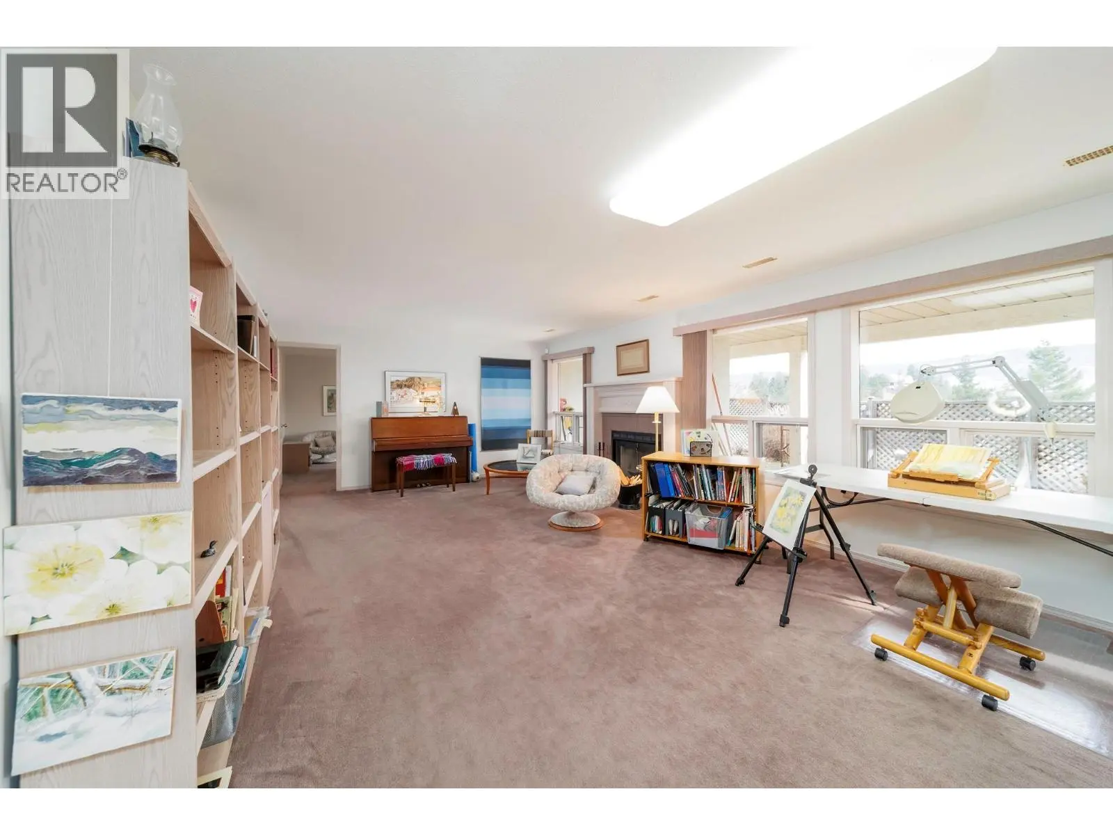 933 Purcell Drive. Kelowna, British Columbia