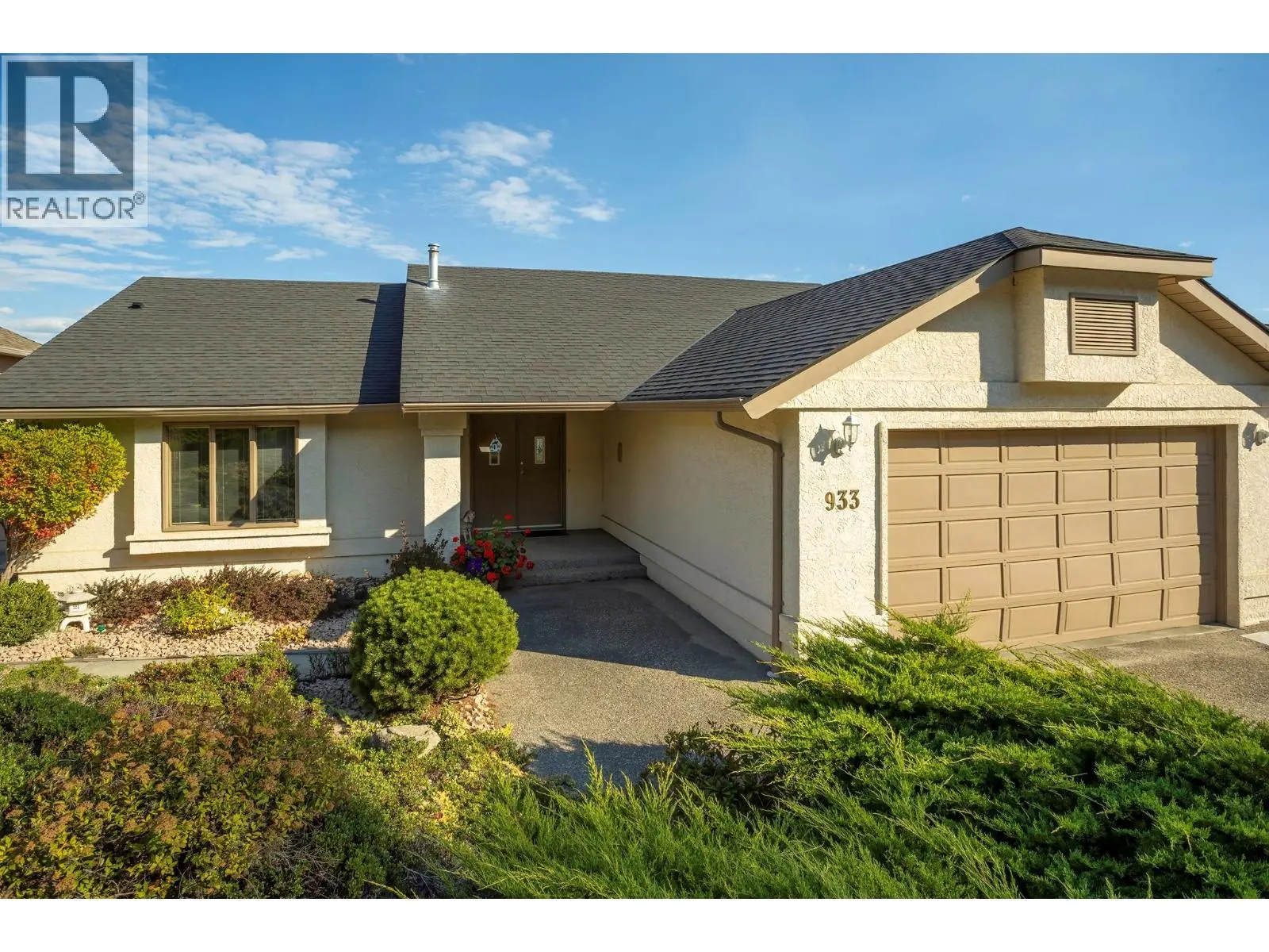 933 Purcell Drive. Kelowna, British Columbia