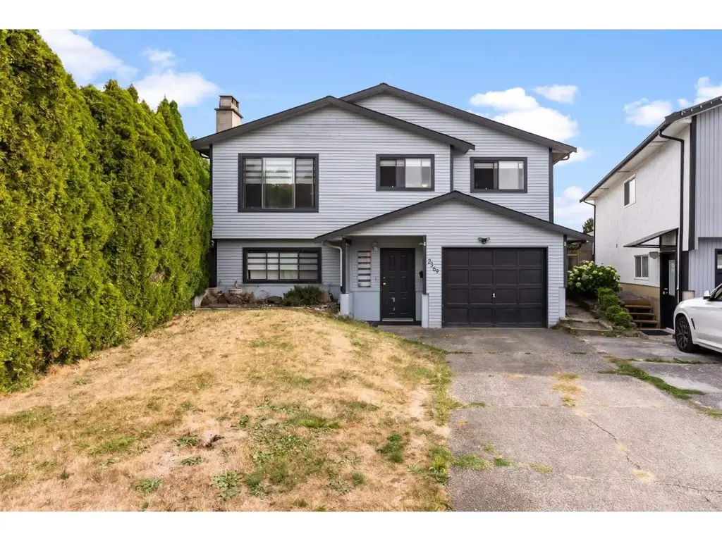 2369 Wakefield Court, Langley