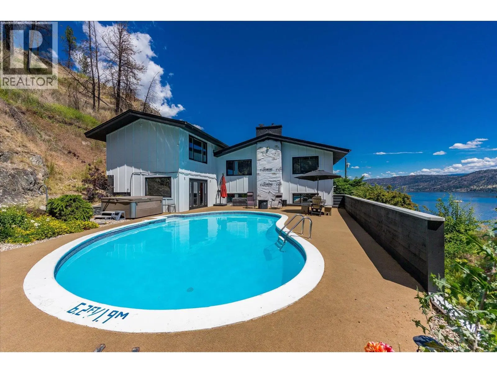 Photo of Listing #10399492