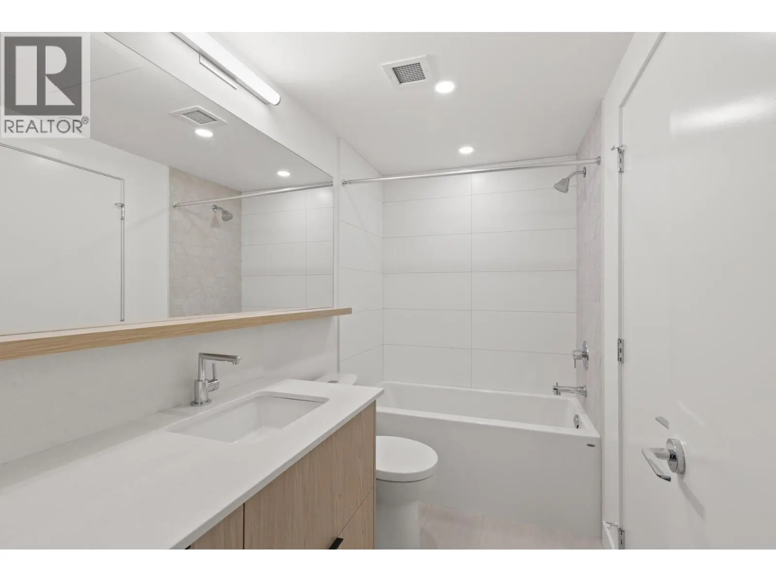 1488 Bertram Street Unit# 3003. Kelowna, British Columbia