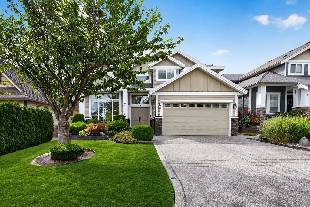 7041 198a Street, Langley