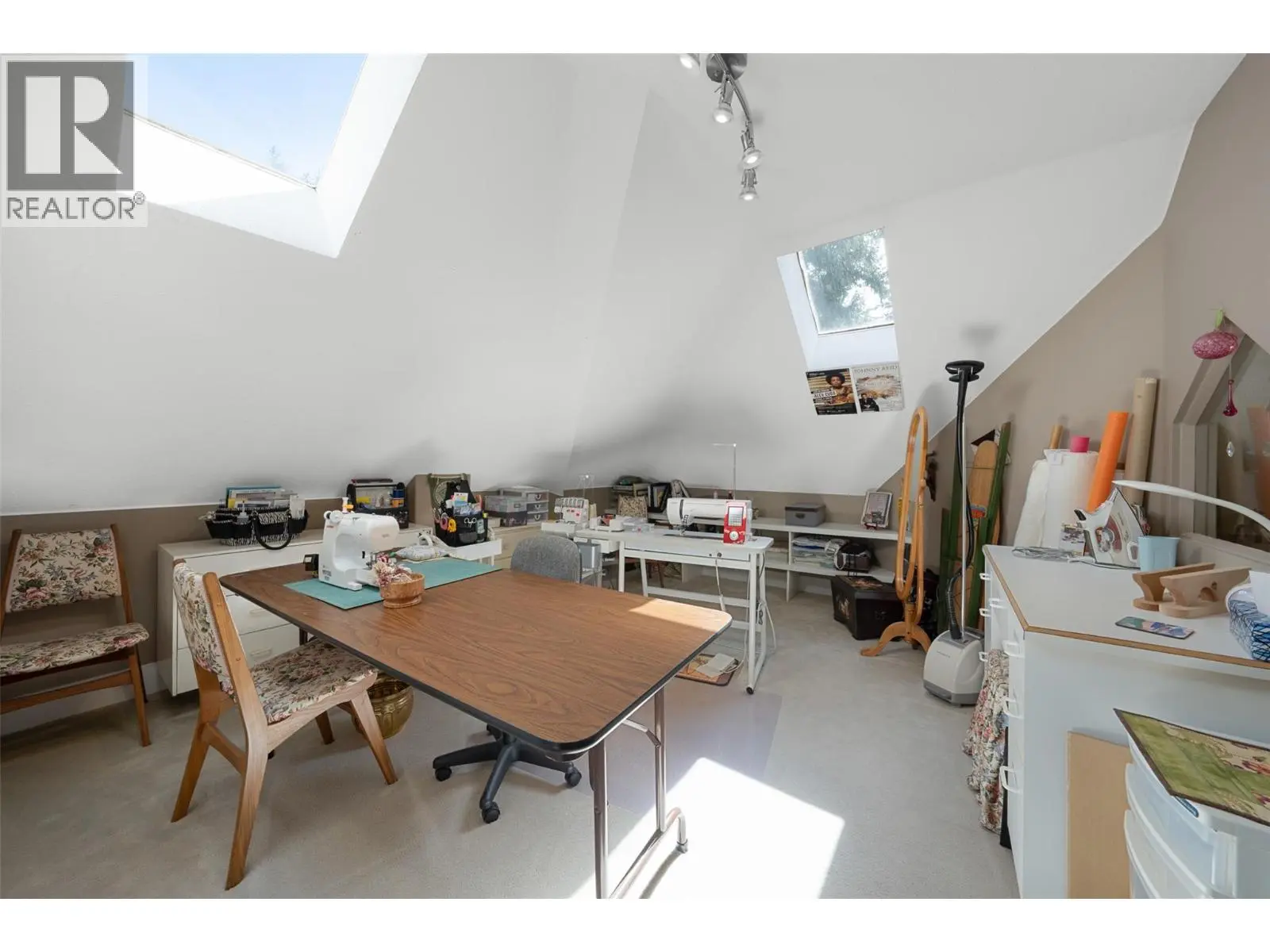 205 Merlin Court. Kelowna, British Columbia