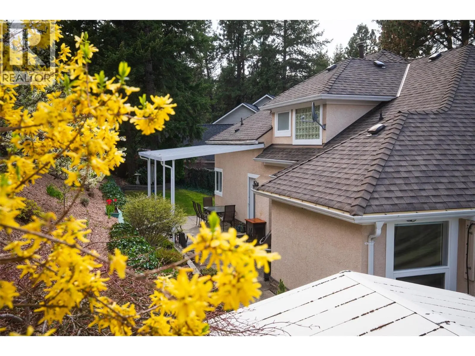 205 Merlin Court. Kelowna, British Columbia