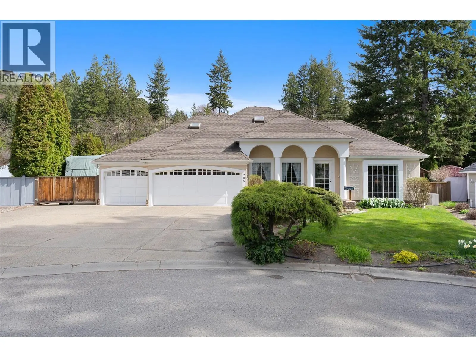 205 Merlin Court. Kelowna, British Columbia
