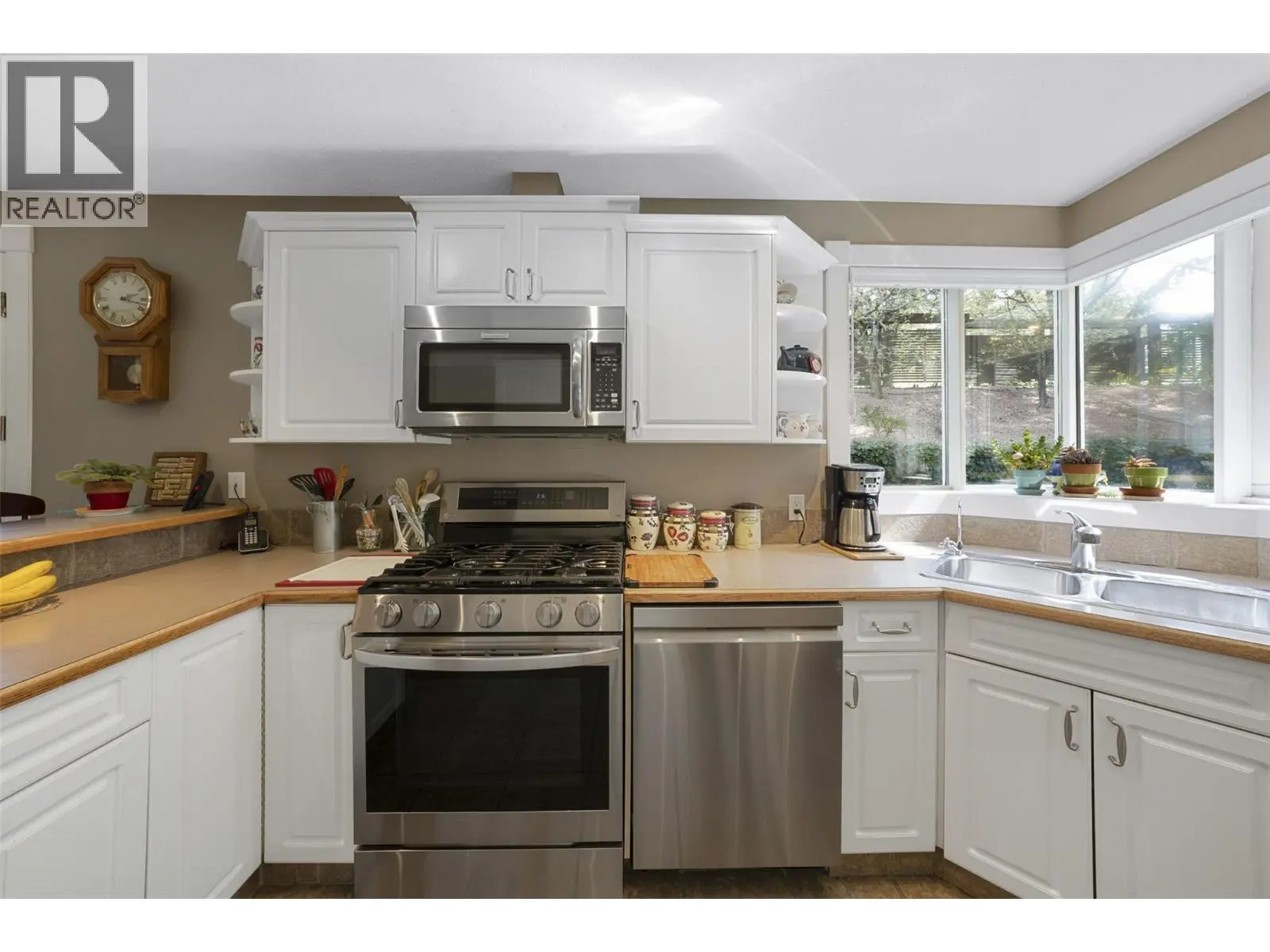 205 Merlin Court. Kelowna, British Columbia