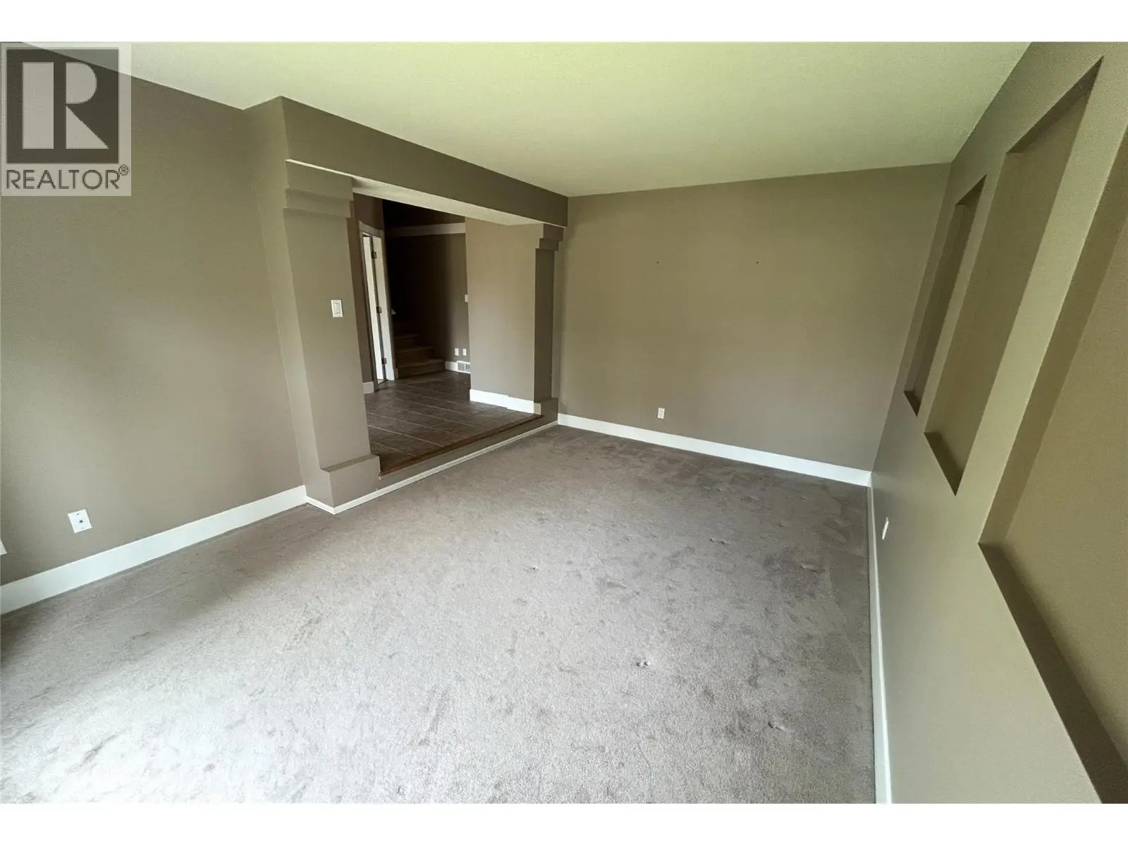 205 Merlin Court. Kelowna, British Columbia