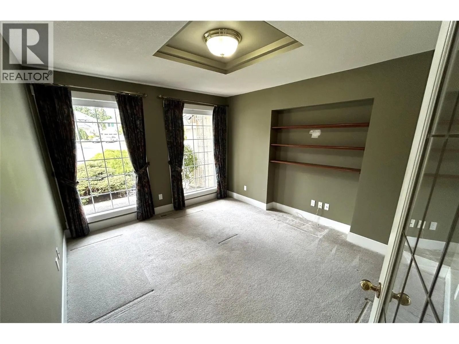 205 Merlin Court. Kelowna, British Columbia