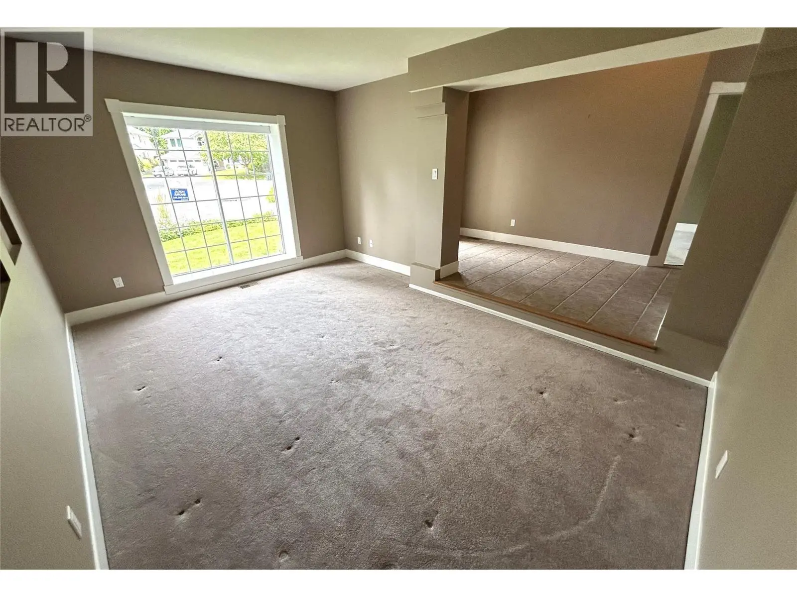 205 Merlin Court. Kelowna, British Columbia