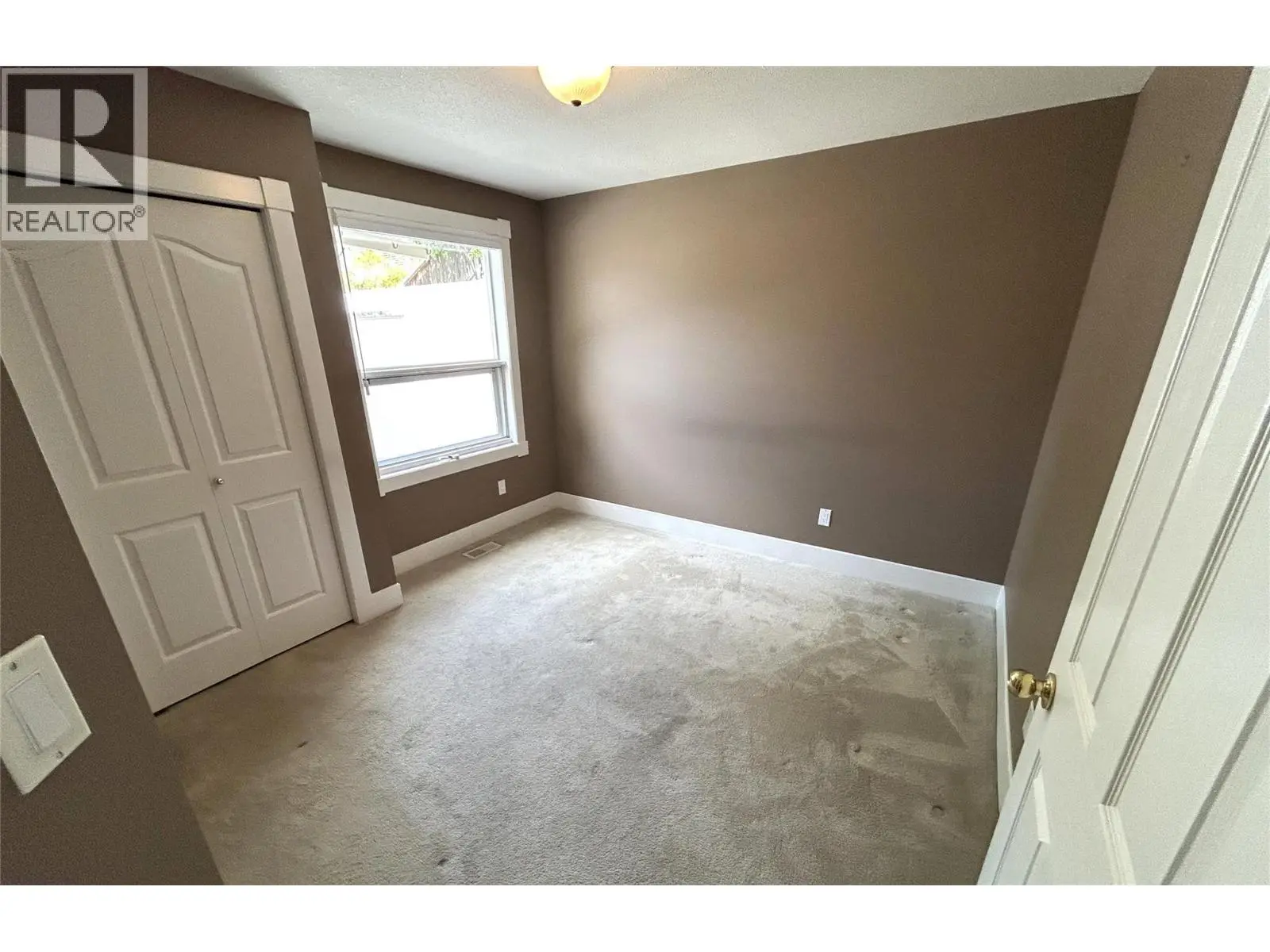 205 Merlin Court. Kelowna, British Columbia