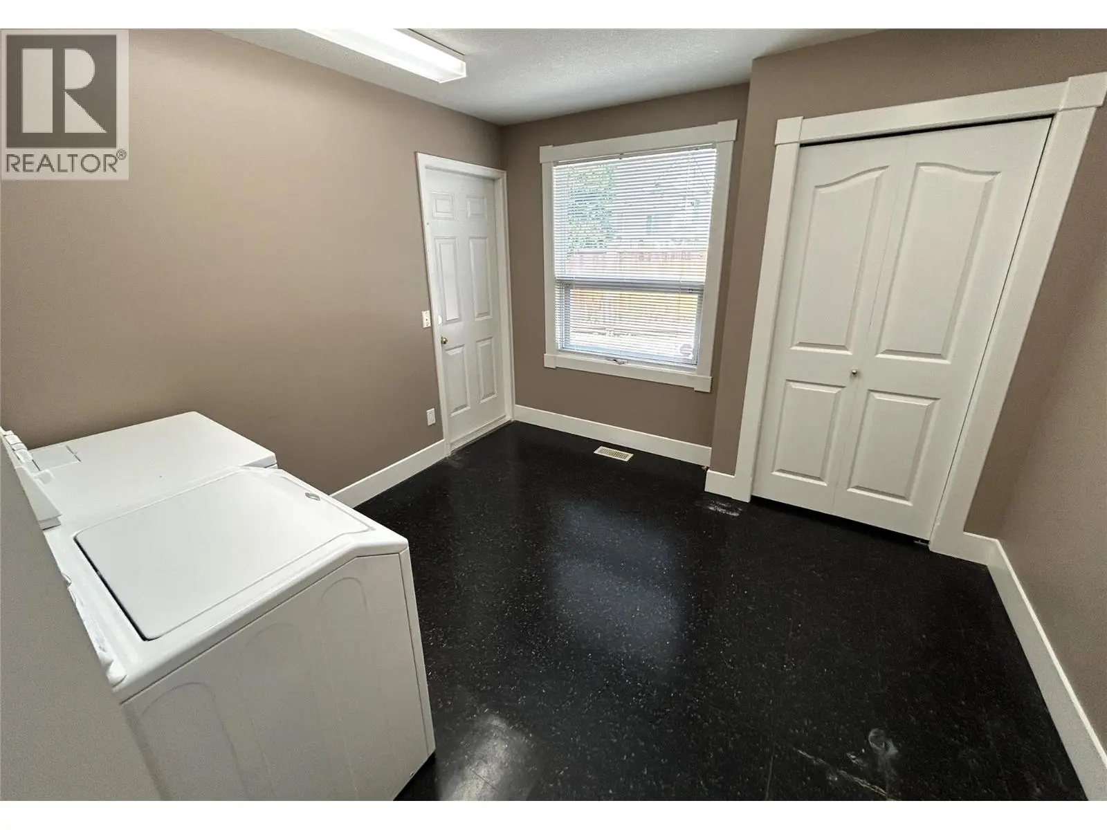 205 Merlin Court. Kelowna, British Columbia
