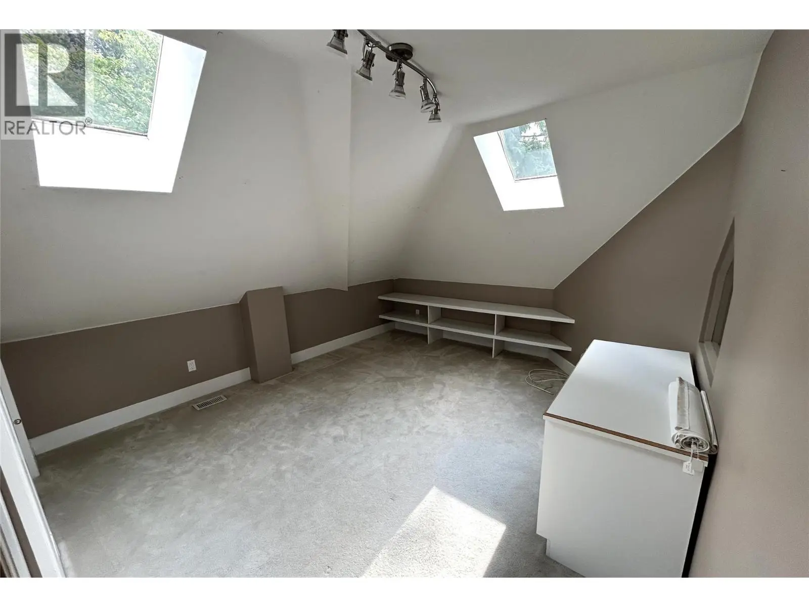 205 Merlin Court. Kelowna, British Columbia
