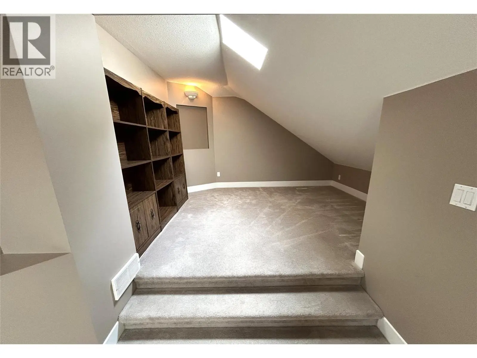 205 Merlin Court. Kelowna, British Columbia