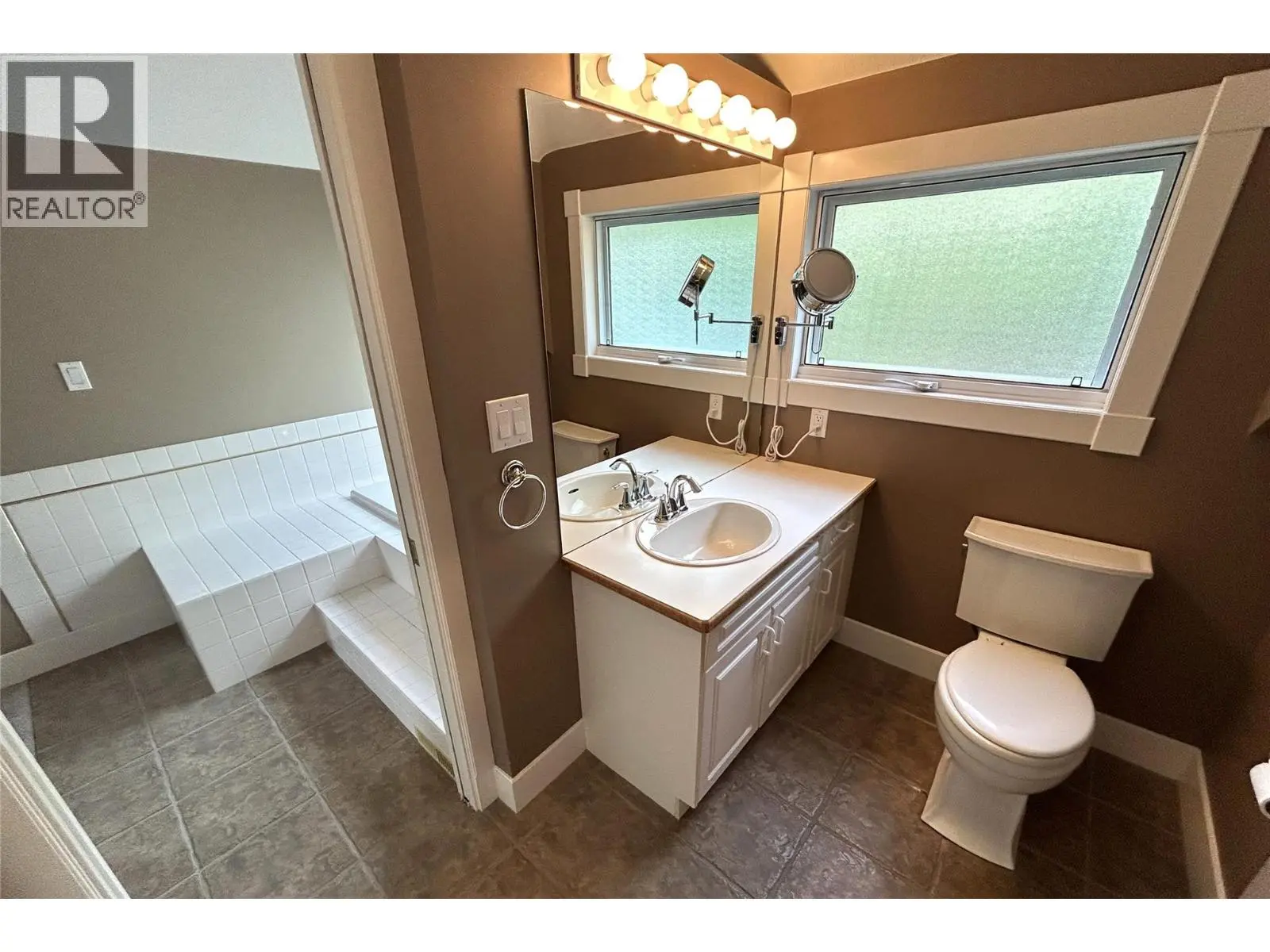 205 Merlin Court. Kelowna, British Columbia