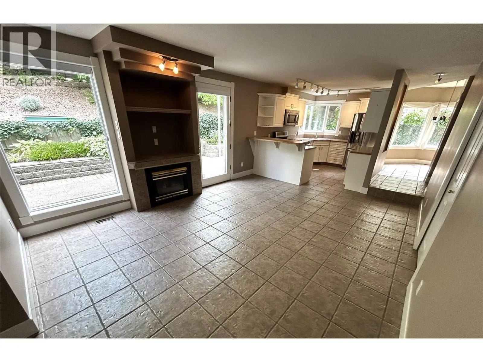 205 Merlin Court. Kelowna, British Columbia