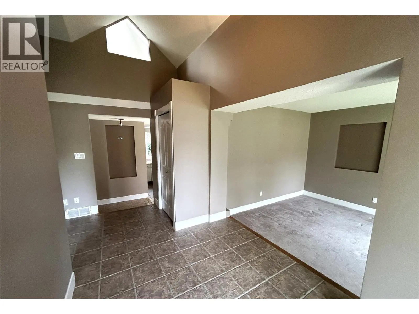 205 Merlin Court. Kelowna, British Columbia