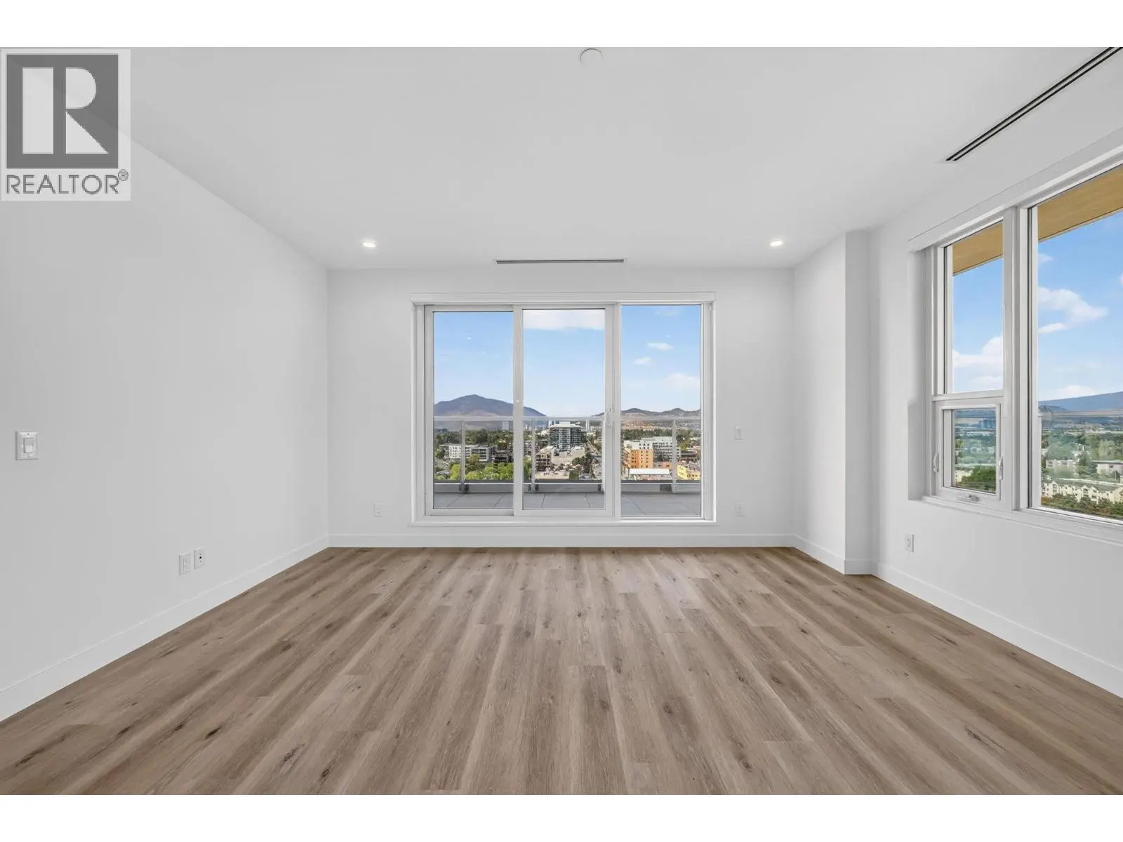 3300 Lakeshore Road Unit# 1303. Kelowna, British Columbia