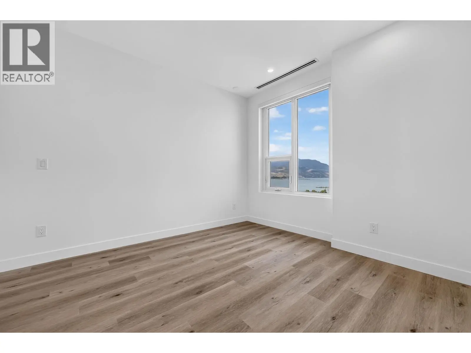 3300 Lakeshore Road Unit# 1303. Kelowna, British Columbia