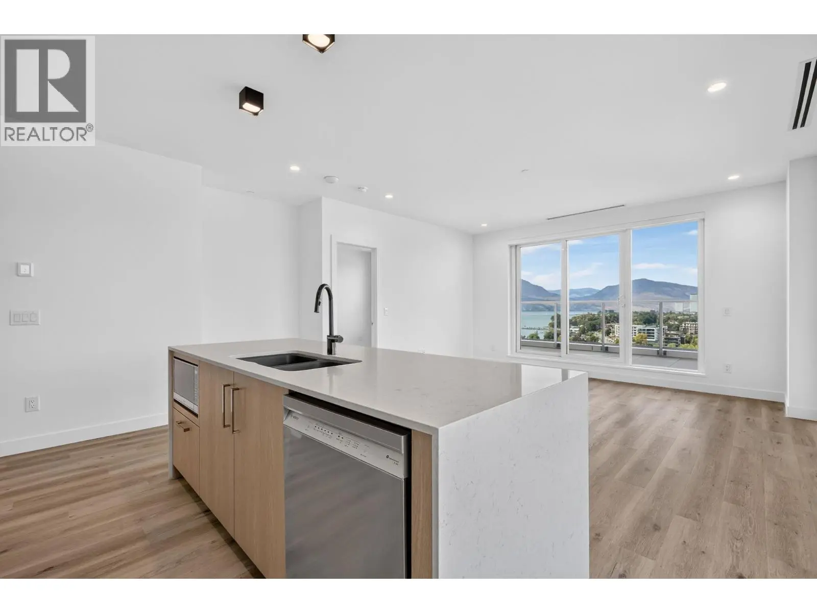 3300 Lakeshore Road Unit# 1303. Kelowna, British Columbia