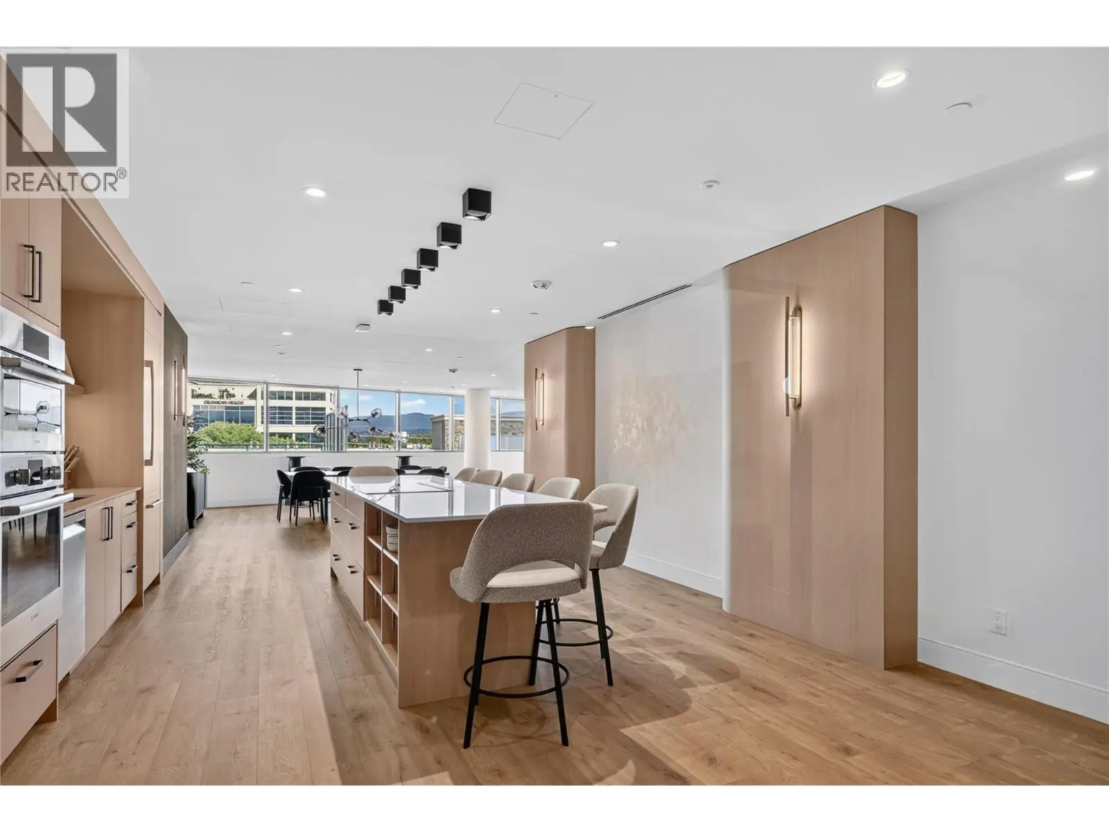 3300 Lakeshore Road Unit# 1303. Kelowna, British Columbia