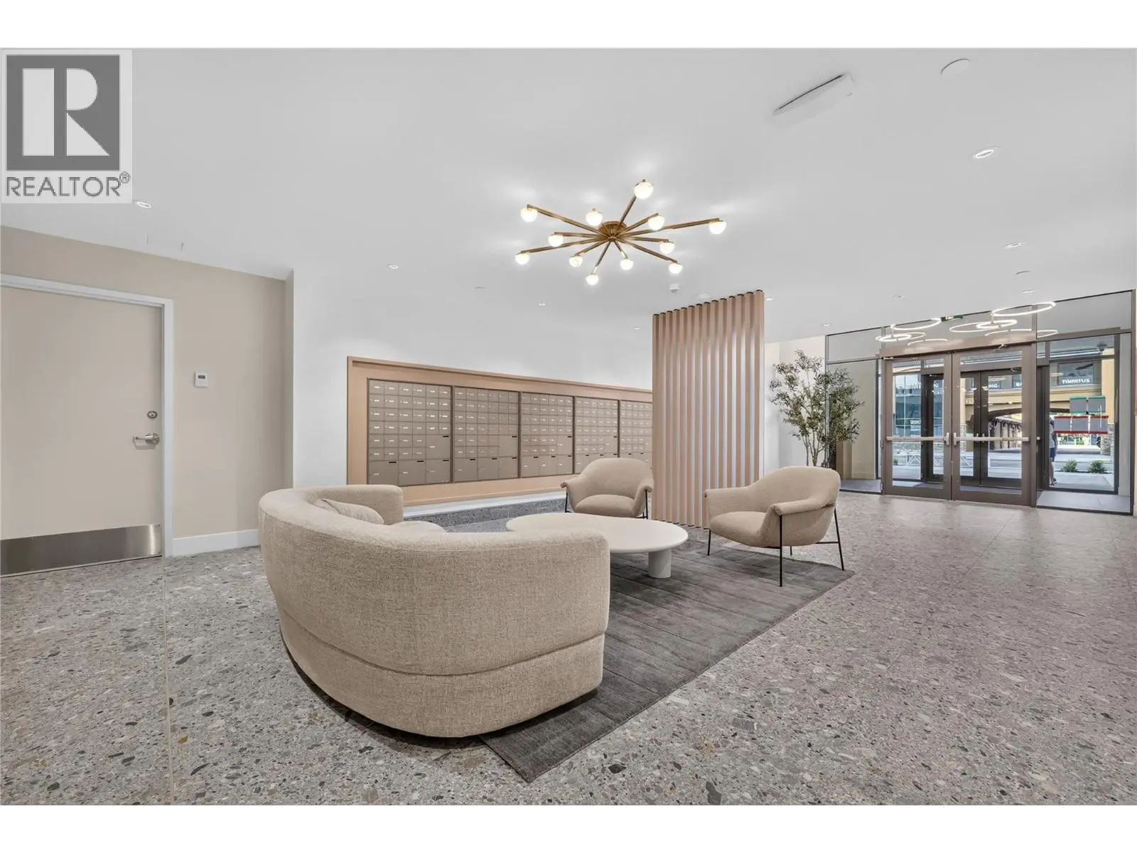 3300 Lakeshore Road Unit# 1303. Kelowna, British Columbia