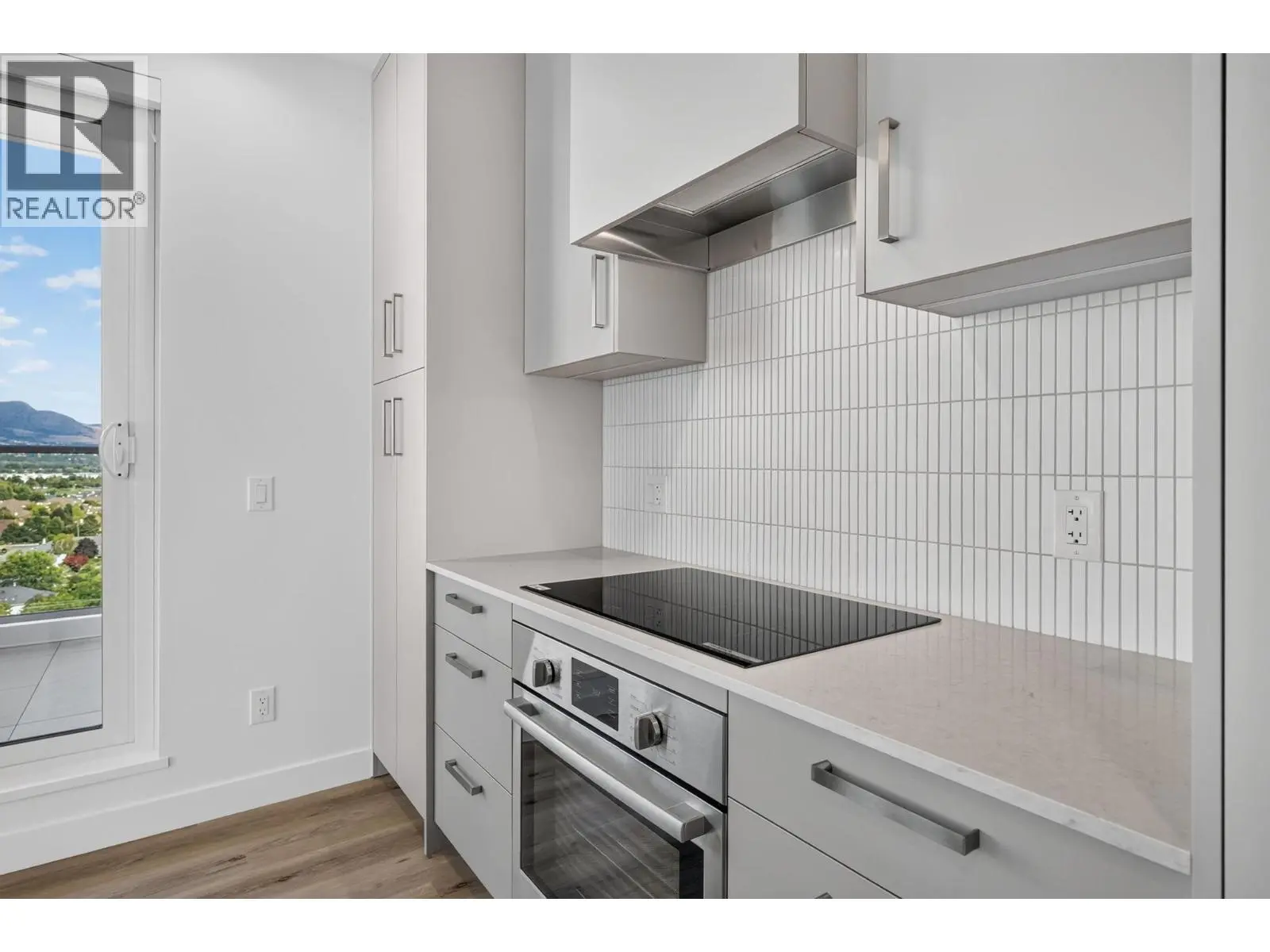 3300 Lakeshore Road Unit# 1303. Kelowna, British Columbia
