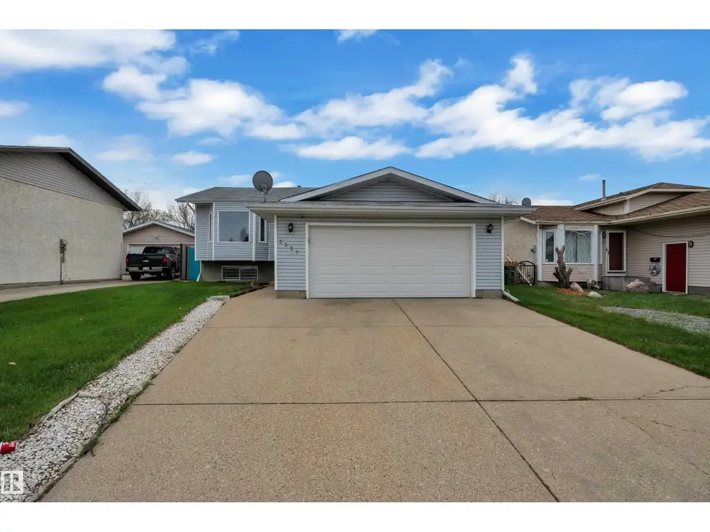 3227 145 Av Nw, Edmonton