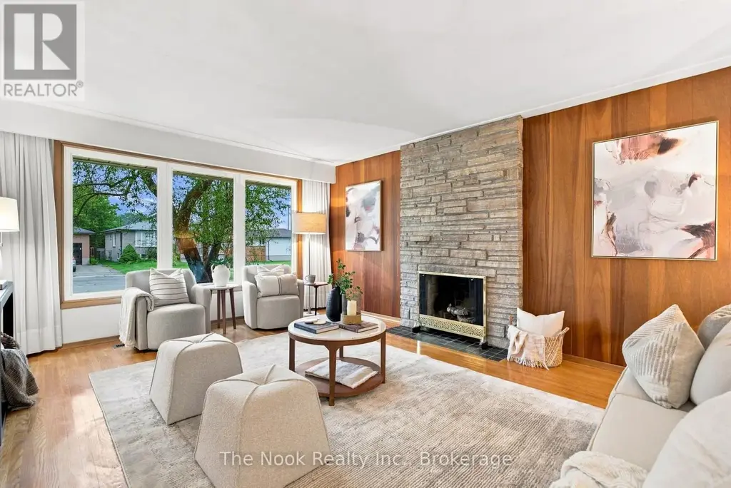 355 Ridgeway Avenue, Oshawa (McLaughlin)