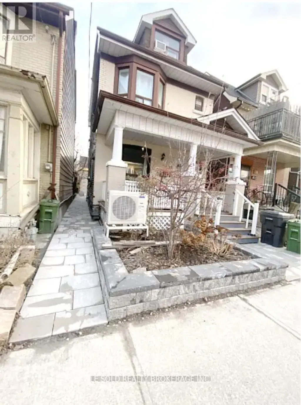 Room 201 - 81 Hallam Street, Toronto (Dovercourt-Wallace Emerson-Junction)