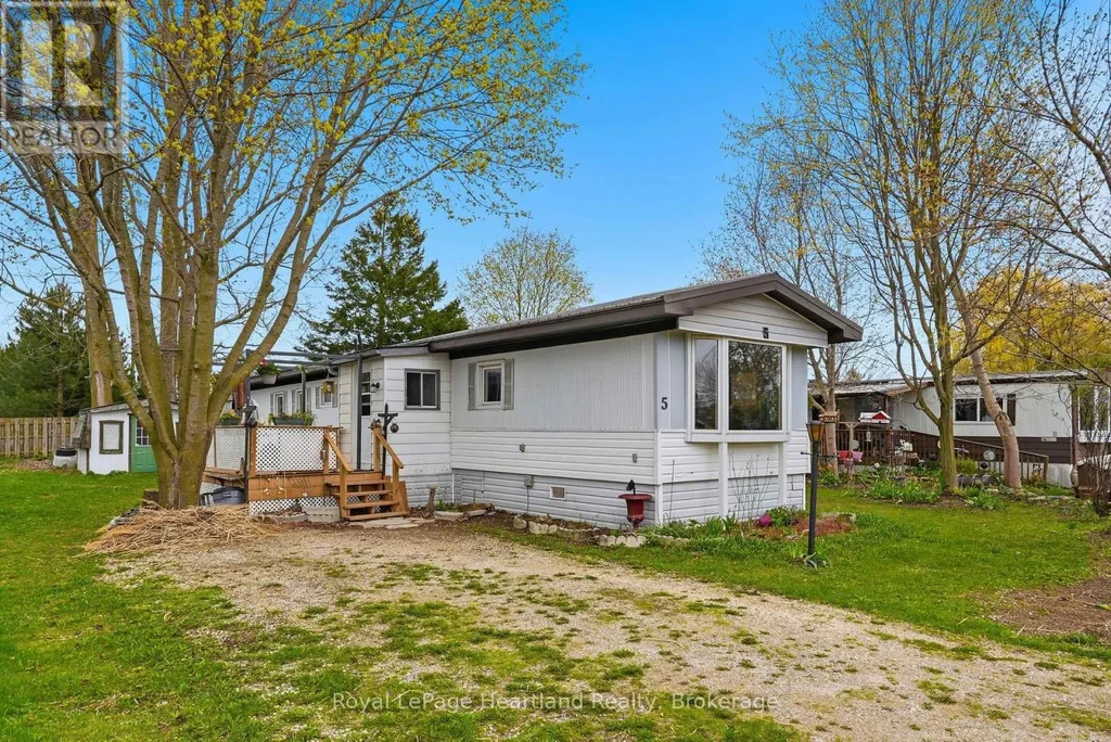5 Trailer Park Road, Howick