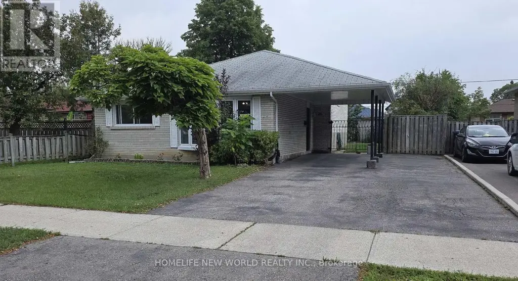 26 Murchison Crescent, Toronto (Mount Olive-Silverstone-Jamestown)