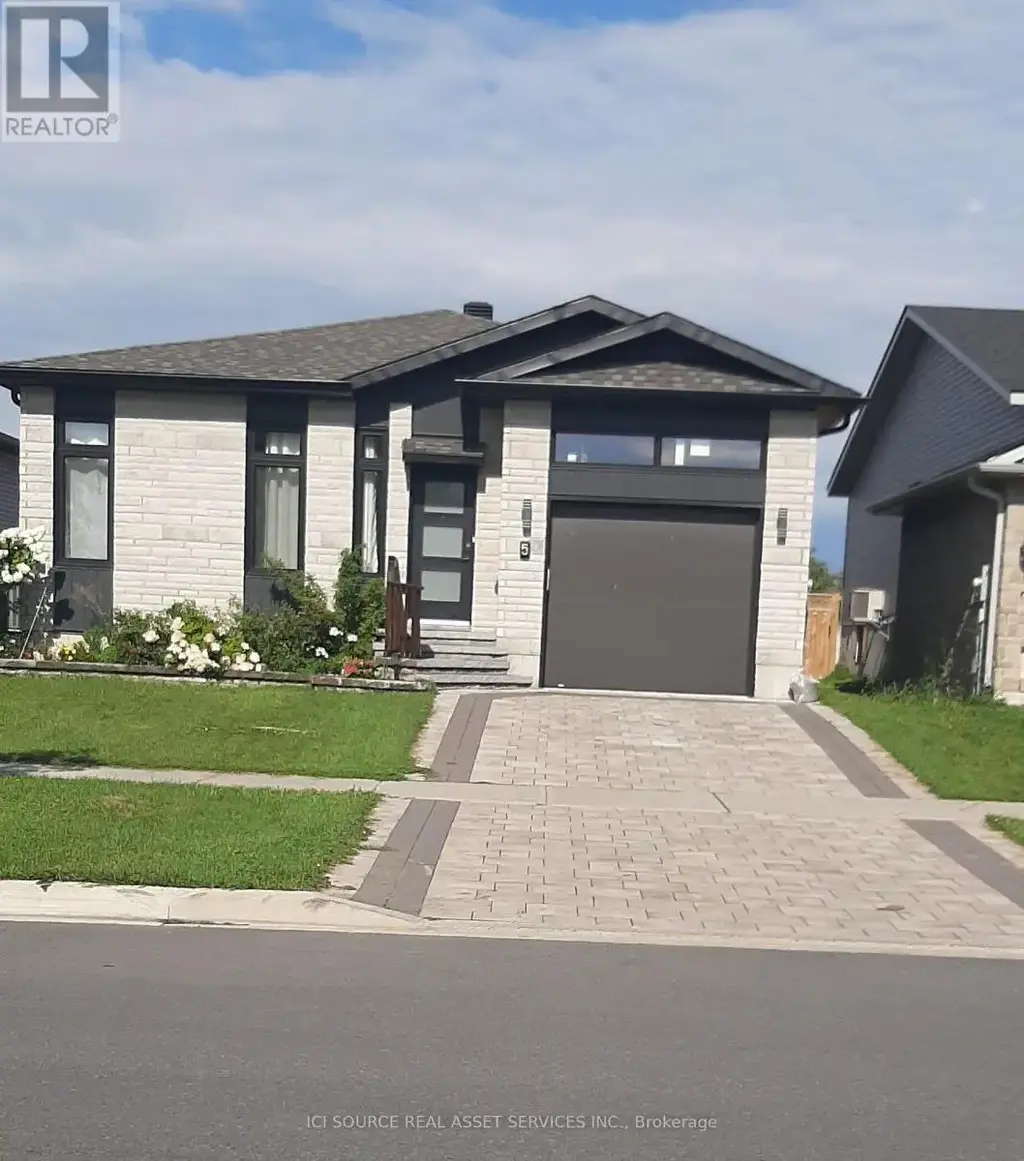 5 Portland Drive, Cornwall