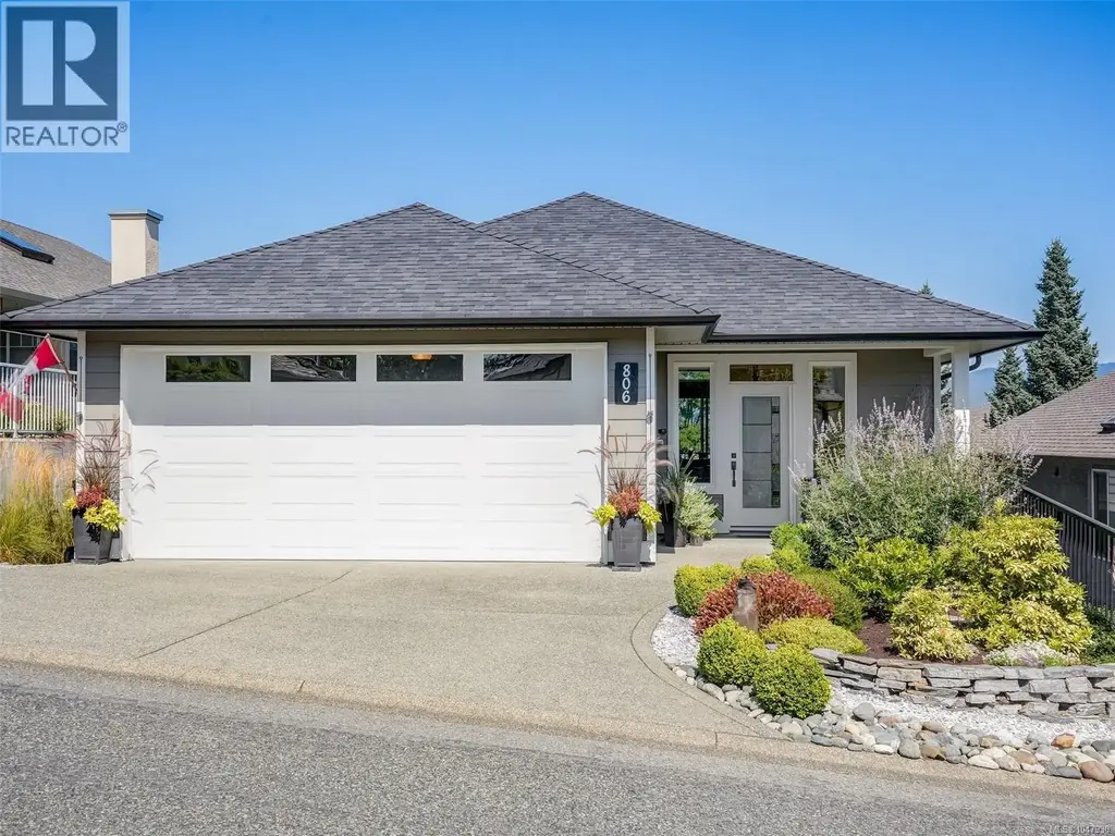 806 Country Club Dr, Cobble Hill