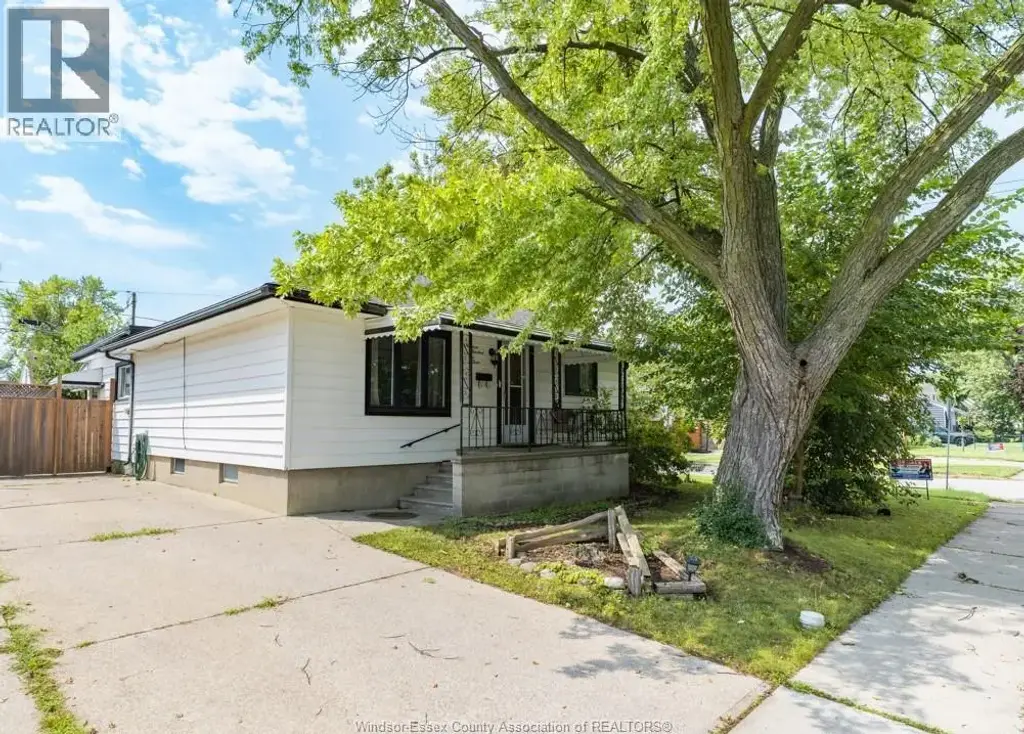 1903 Ellrose Avenue, Windsor