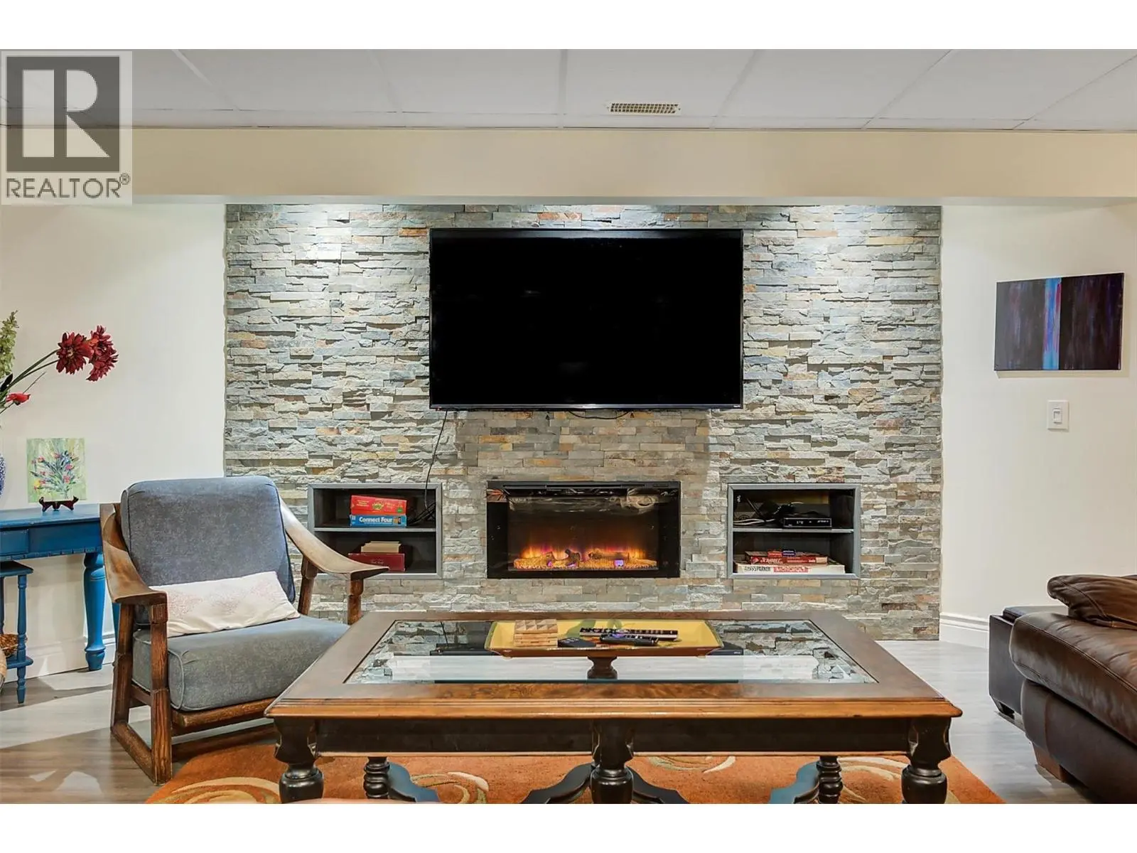 3605 Luxmoore Road. Kelowna, British Columbia